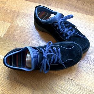 Dansko Elise Walking Shoes Black Suede/ Blue in 37- Size 6.5-7